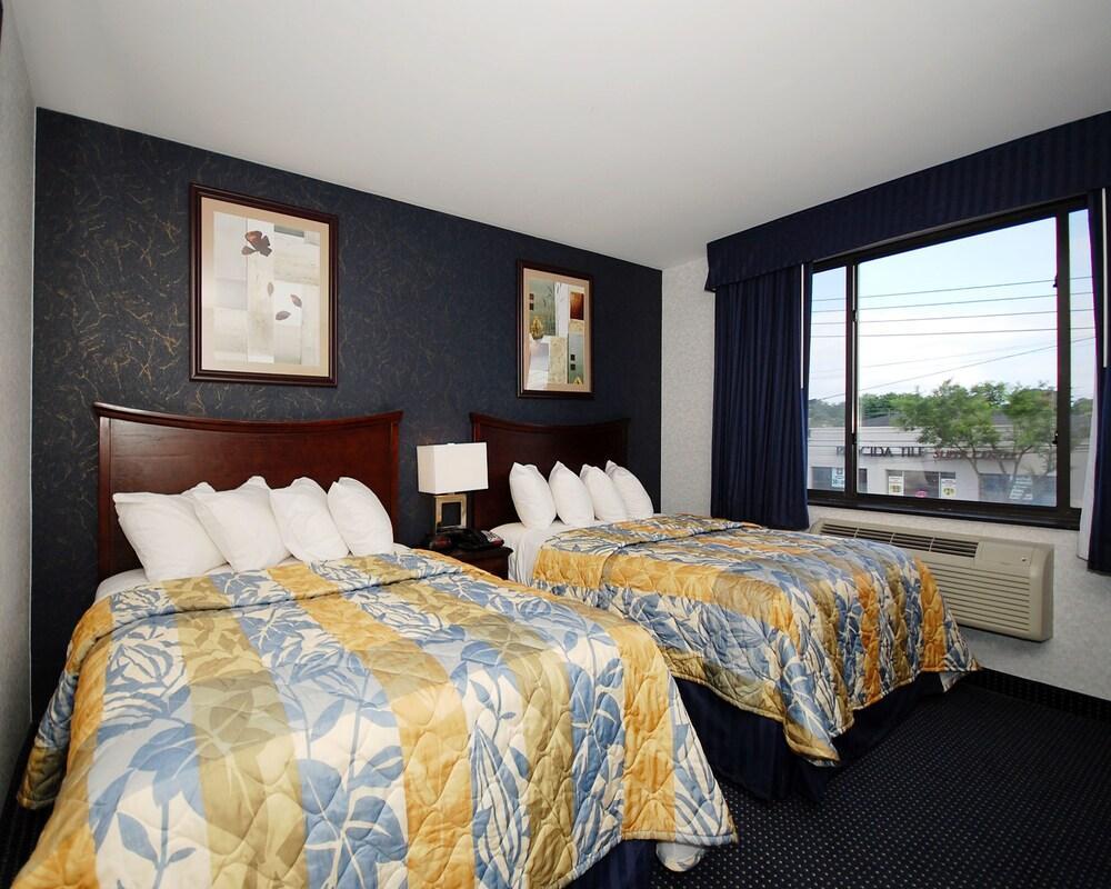 פלורל פארק Paramount Inn מראה חיצוני תמונה