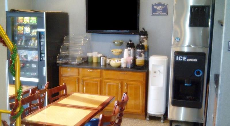 פלורל פארק Paramount Inn מראה חיצוני תמונה
