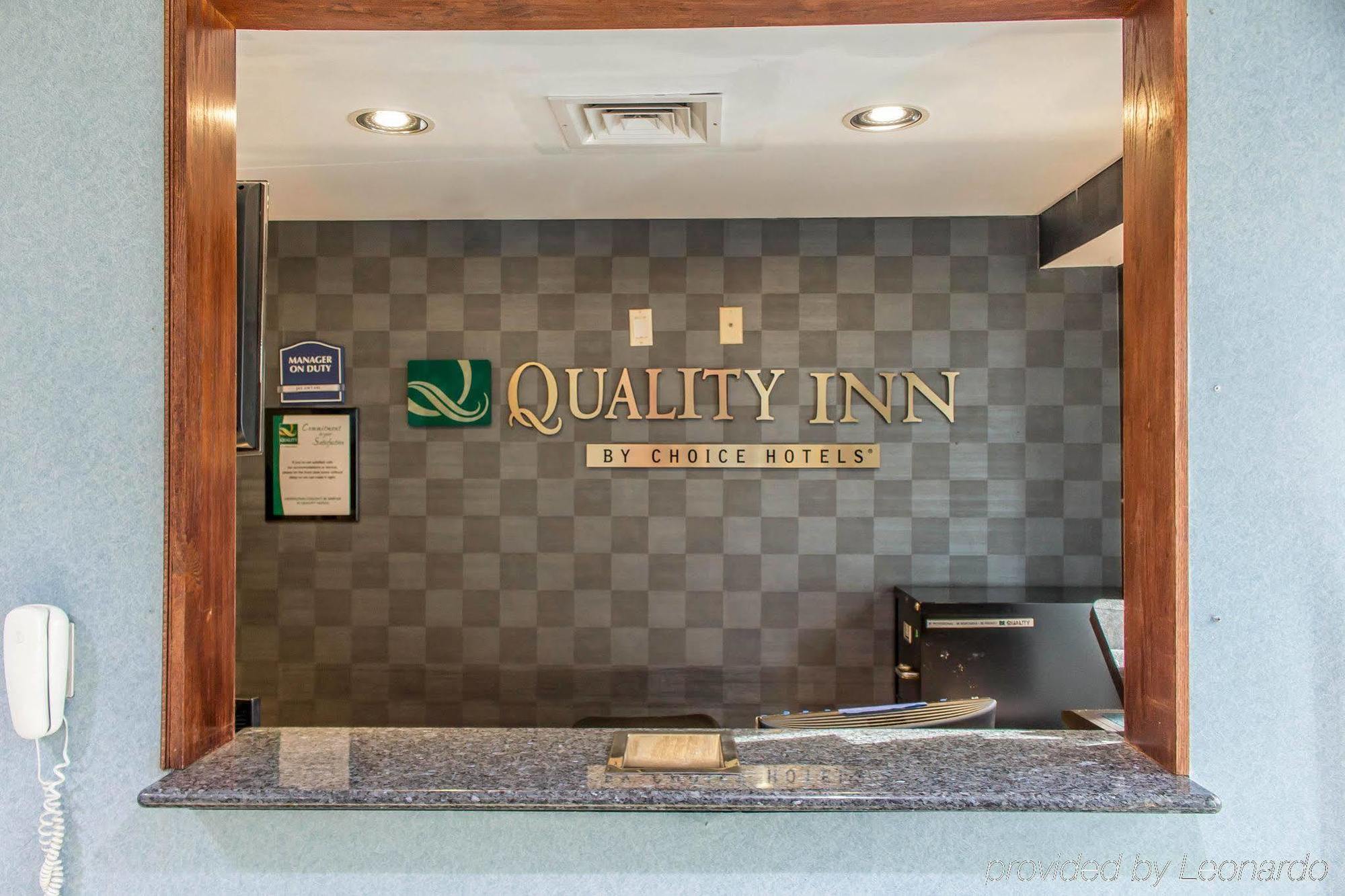 פלורל פארק Paramount Inn מראה חיצוני תמונה