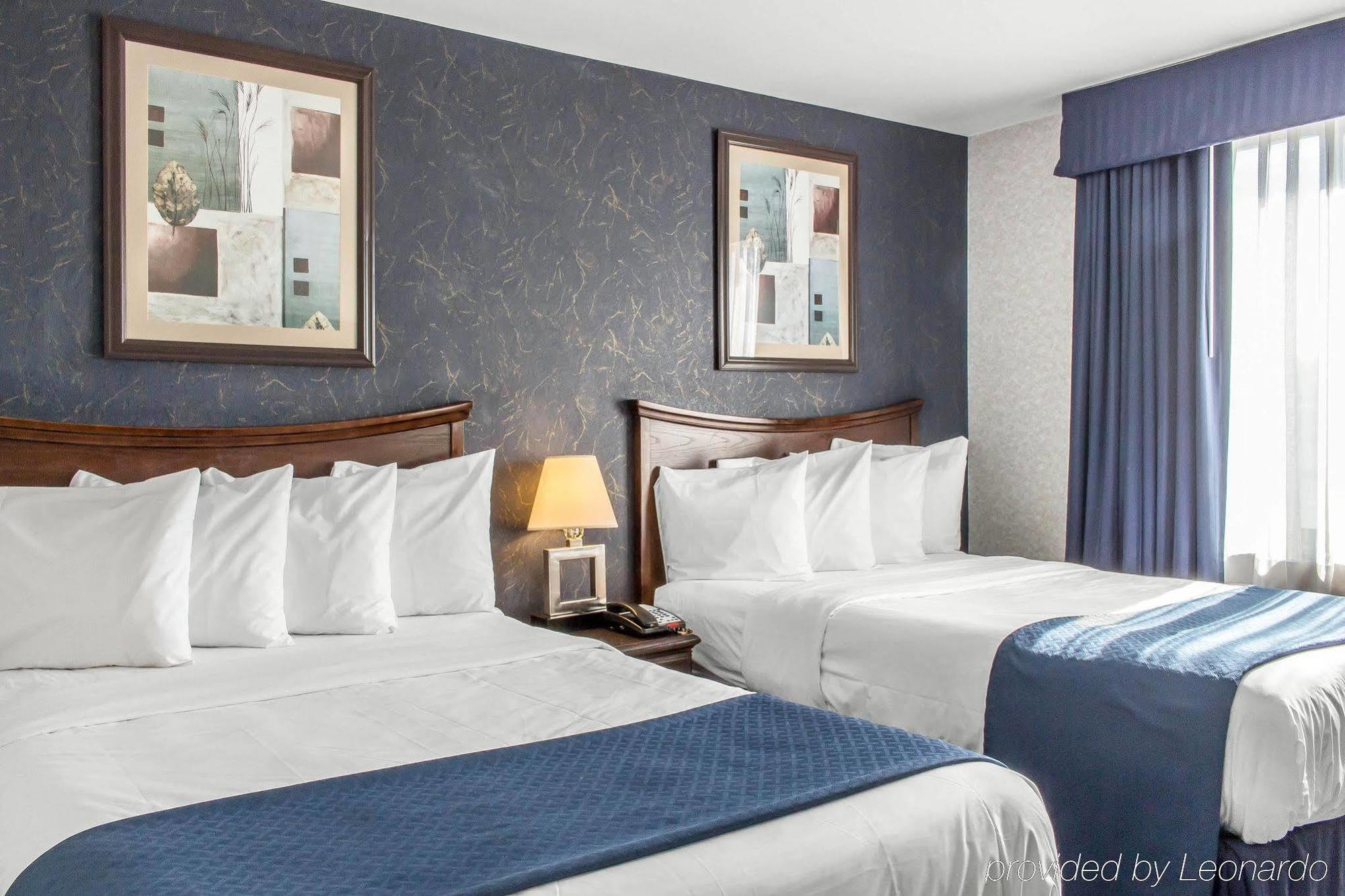 פלורל פארק Paramount Inn מראה חיצוני תמונה
