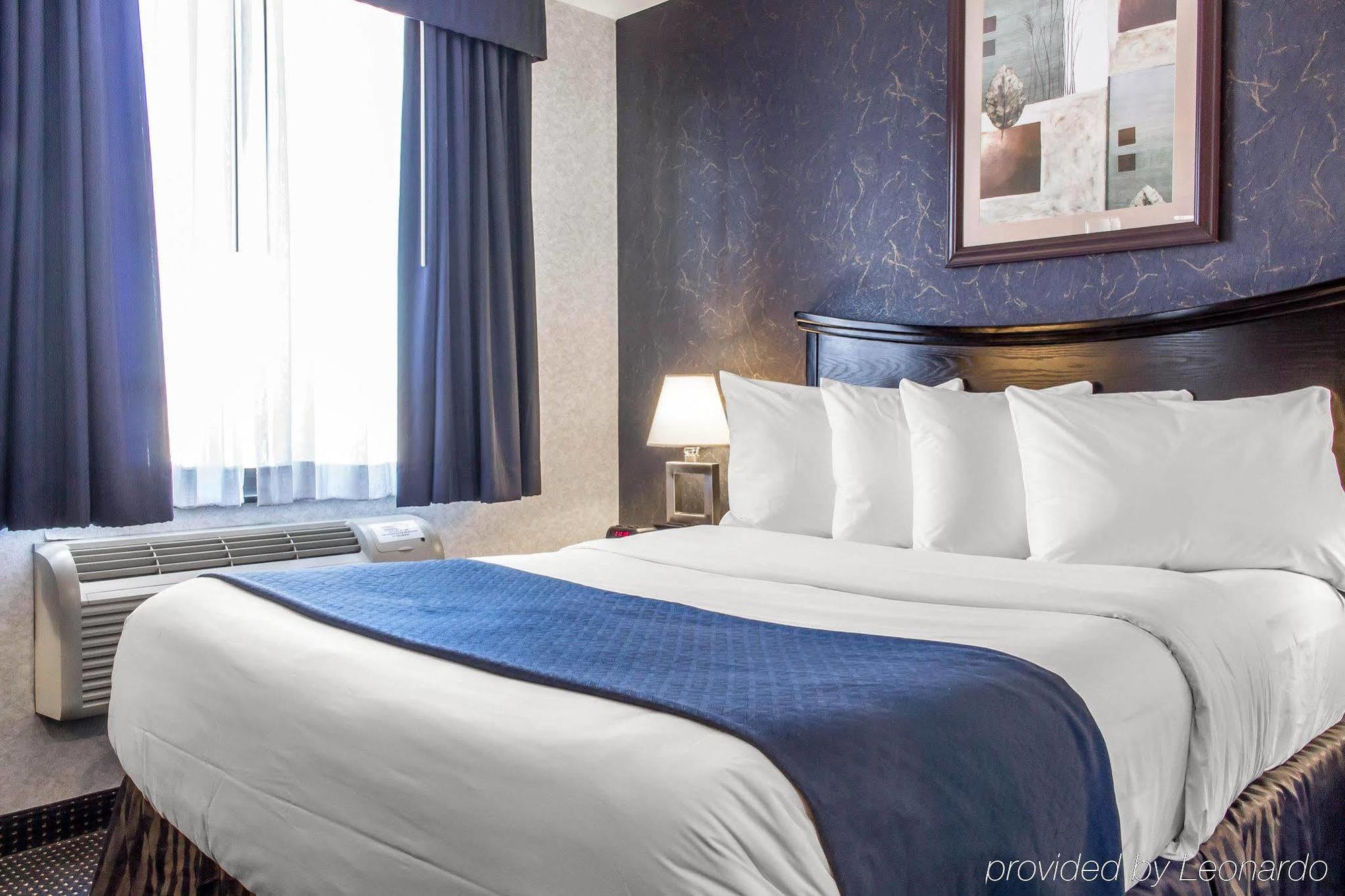 פלורל פארק Paramount Inn מראה חיצוני תמונה