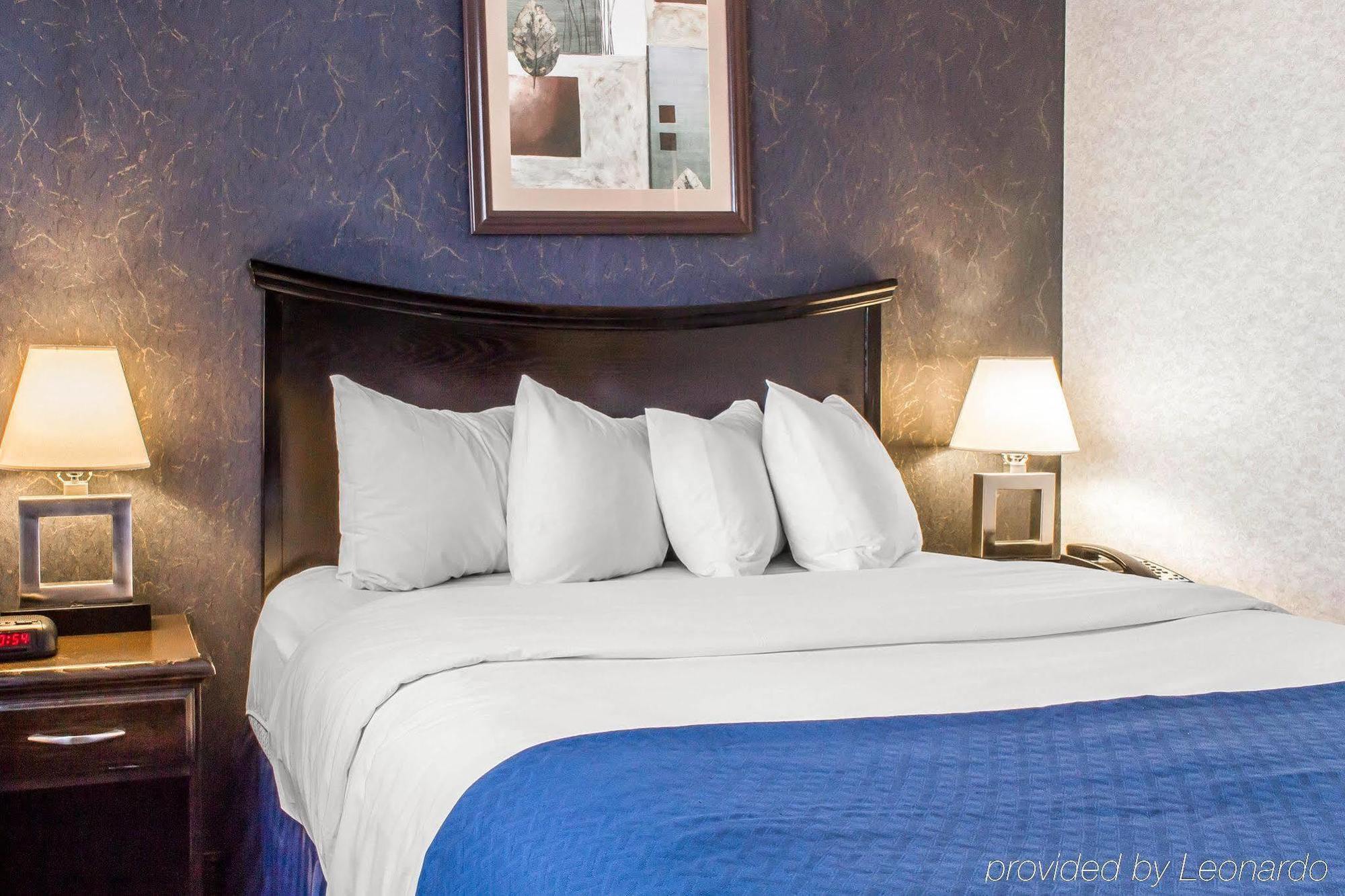 פלורל פארק Paramount Inn מראה חיצוני תמונה