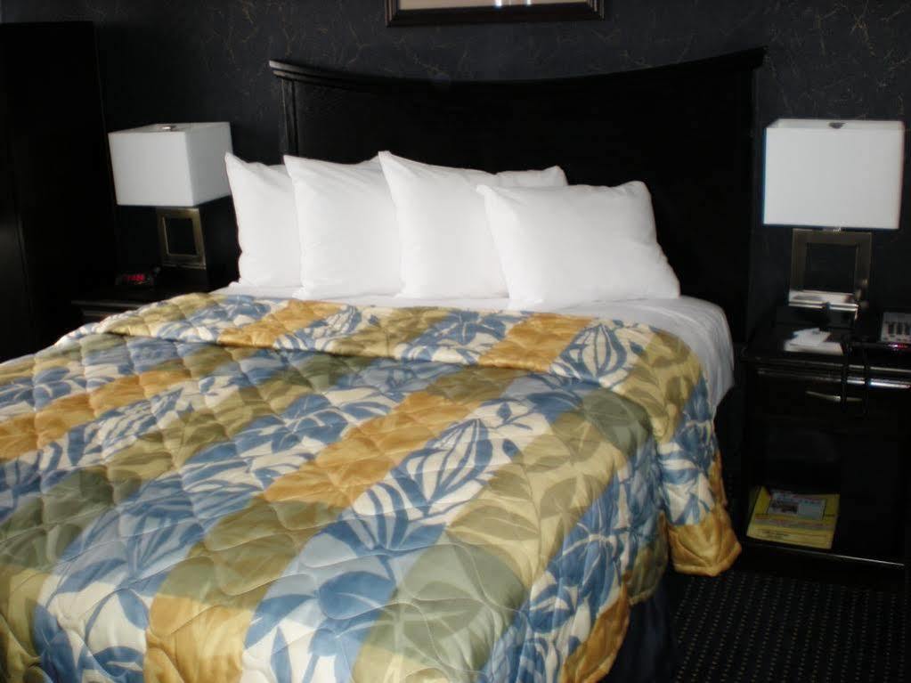 פלורל פארק Paramount Inn מראה חיצוני תמונה
